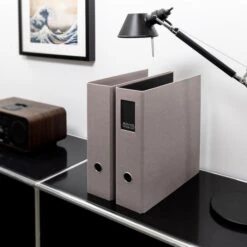 Rössler-Papier Ordner 1317452700 S.O.H.O., Karton, A4, 8,5cm, Taupe -Leitz || Novus || Herlitz Shop e6625bd5c572f1b9164e18c9263d1fb734902756 ordner roessler papier 1317452490 s.o.h.o